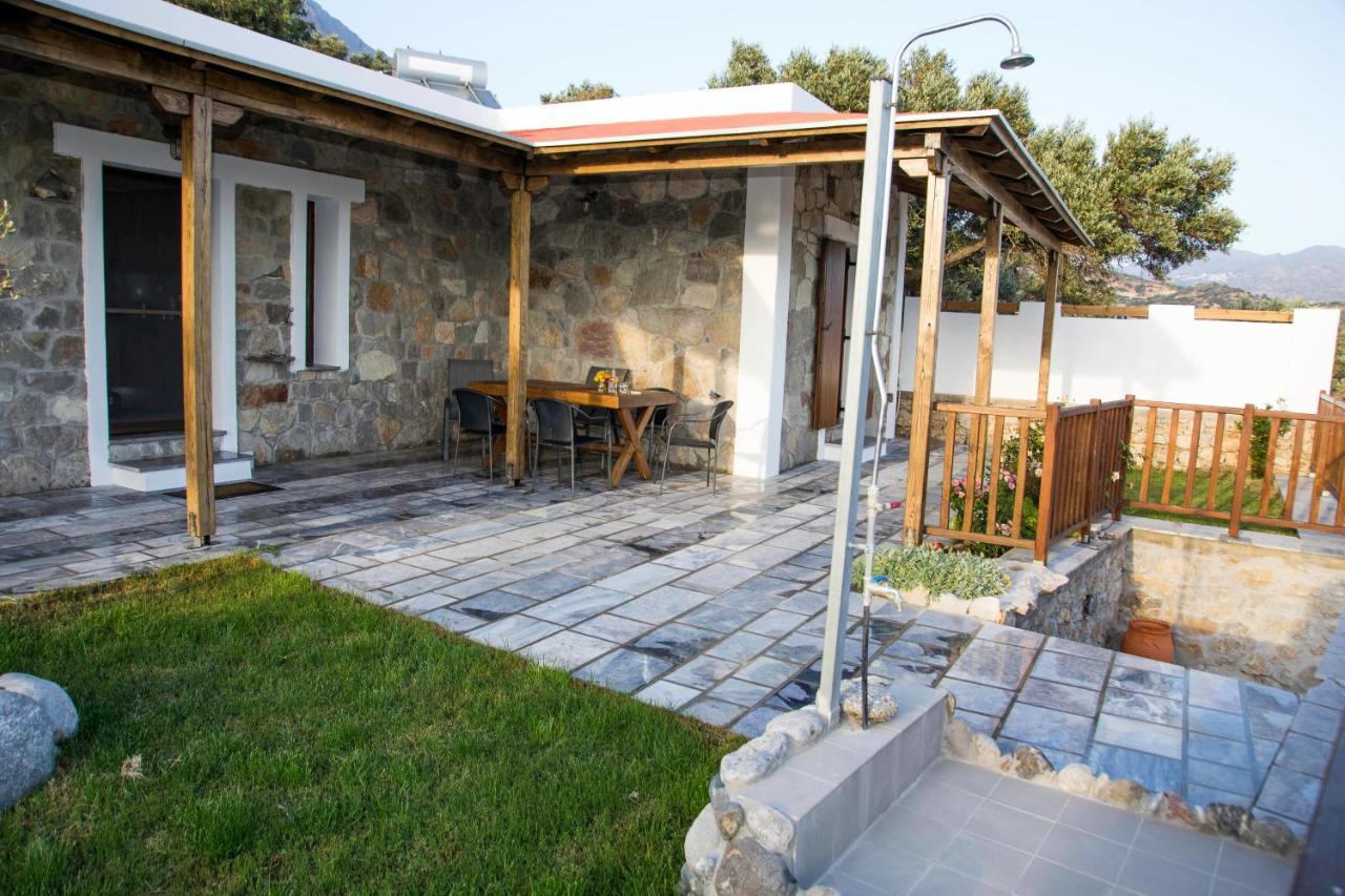 Aloni In Τριόπετρα